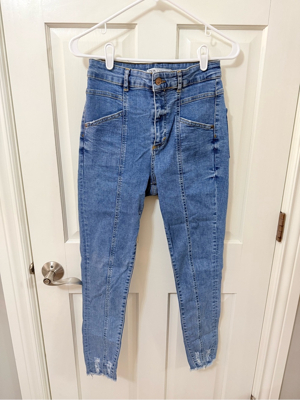 Zara Mid-Rise Blue Jeggings with Front Seam Detail